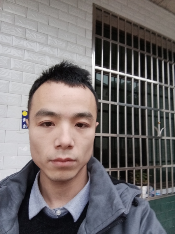 笑得那么开心的第一张照片--福清相亲网