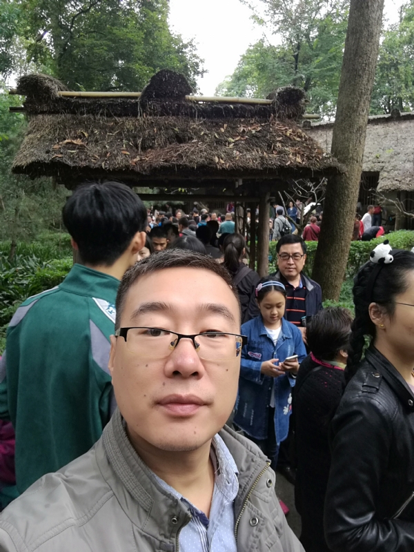撑起一片天的第一张照片--福清相亲网