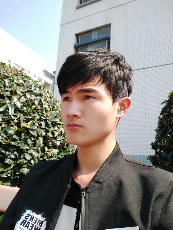 阳光男孩的第四张照片--福清相亲网