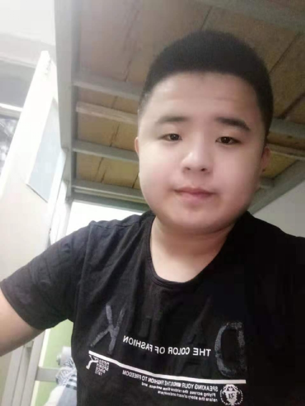 打小就爱淘气的第一张照片--福清相亲网