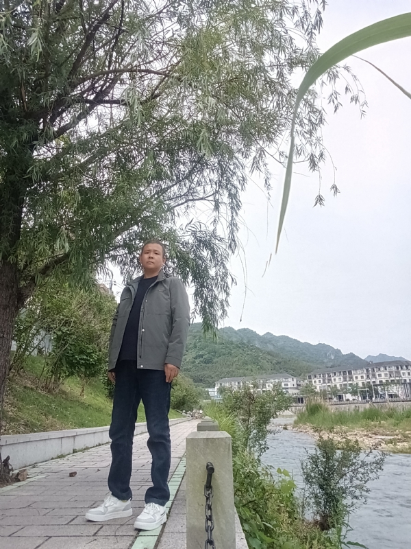 飞雪飘零的第一张照片--福清相亲网