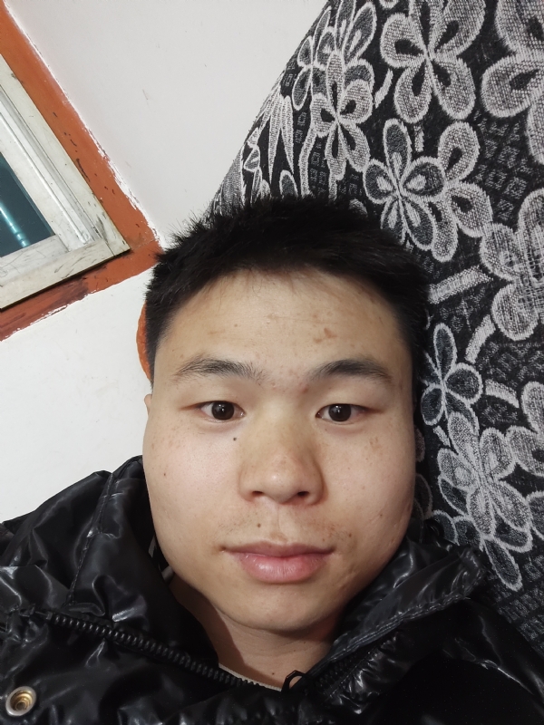 麒麟区幼儿园扛把子的第三张照片--福清相亲网